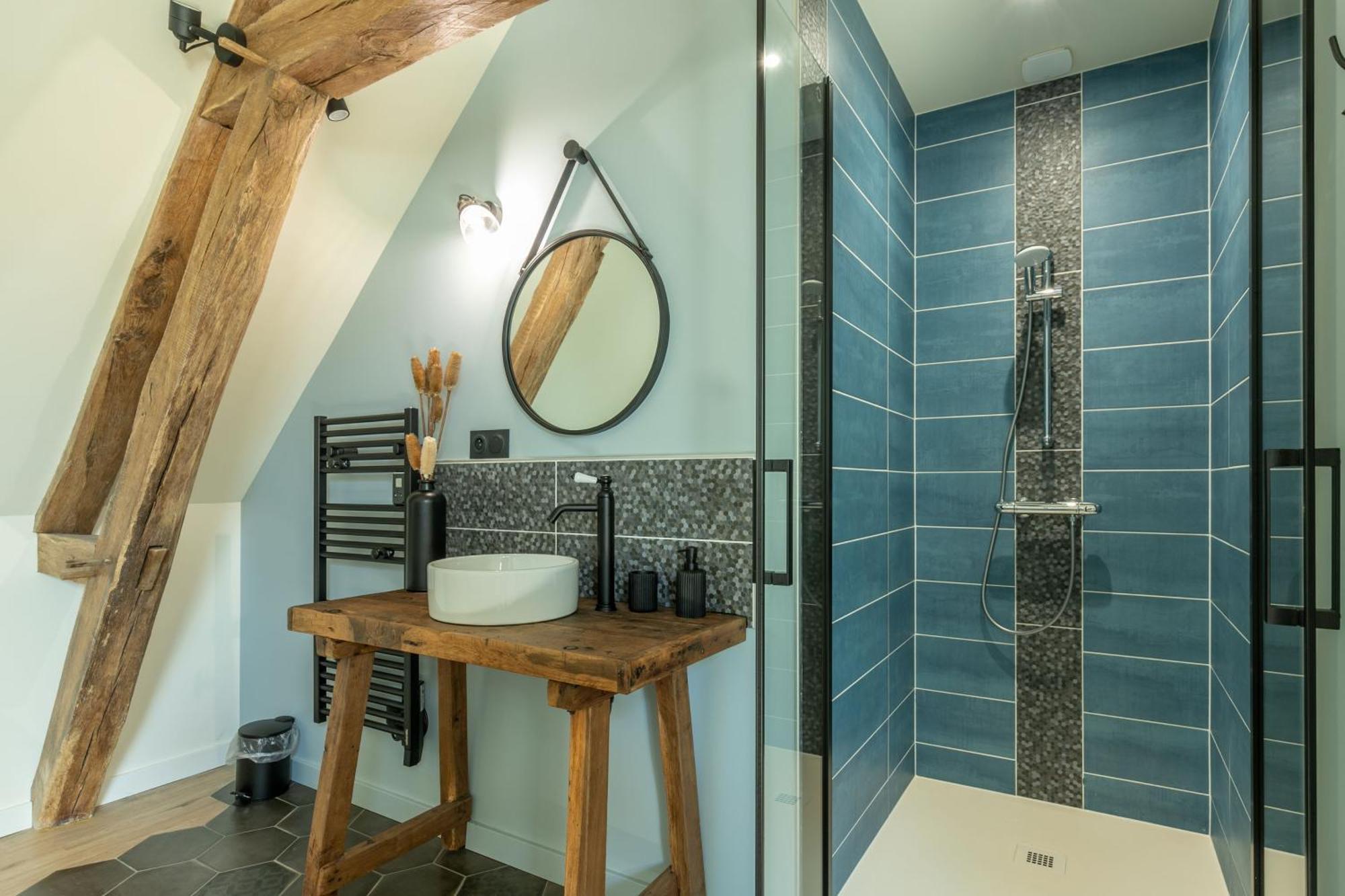 6 Ch, 5 Salle De Bain, 25 Minutes Du Zoo De Beauval Et Chambord, 12 Pers
