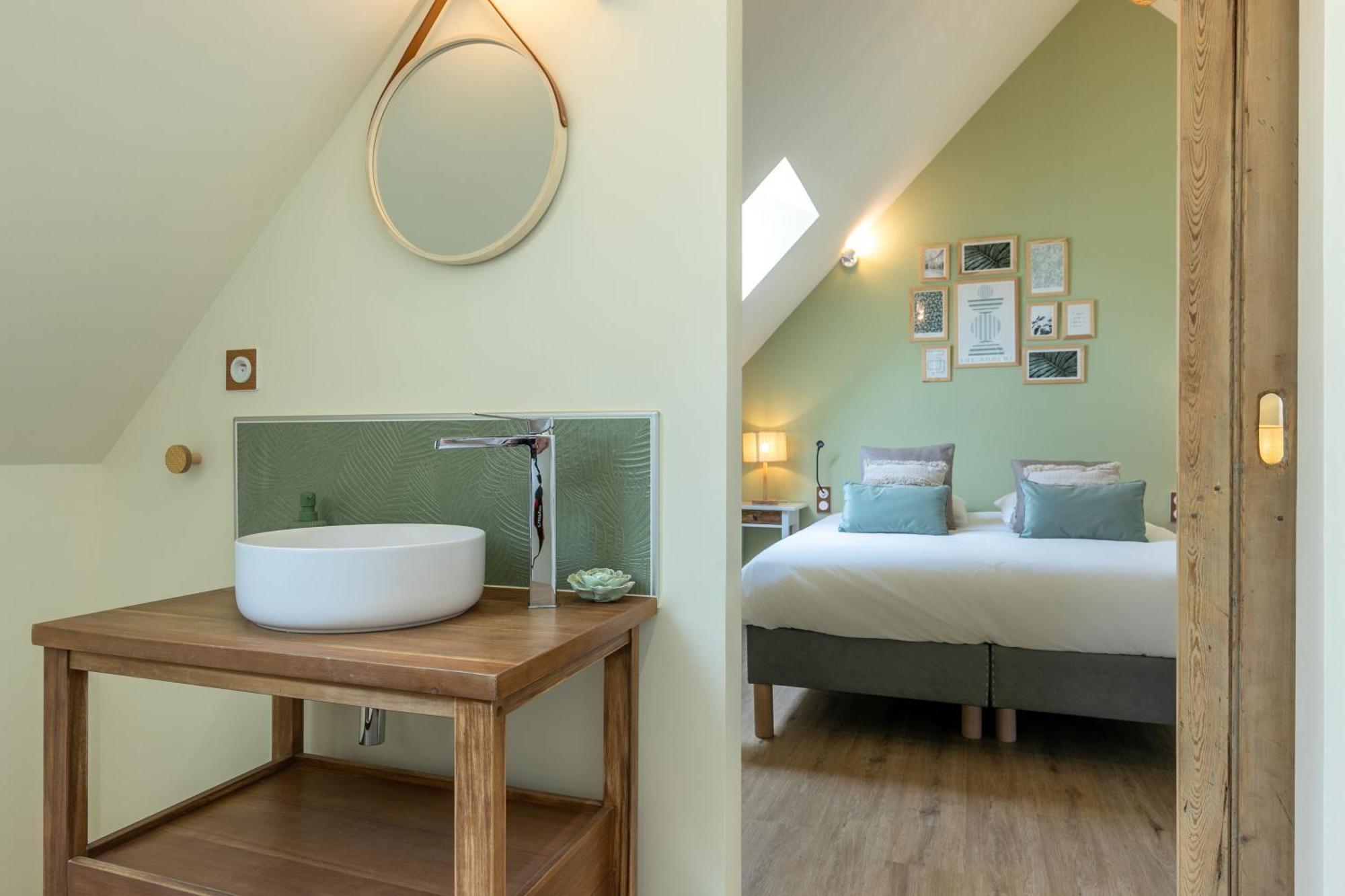 6 Ch, 5 Salle De Bain, 25 Minutes Du Zoo De Beauval Et Chambord, 12 Pers * Chemery