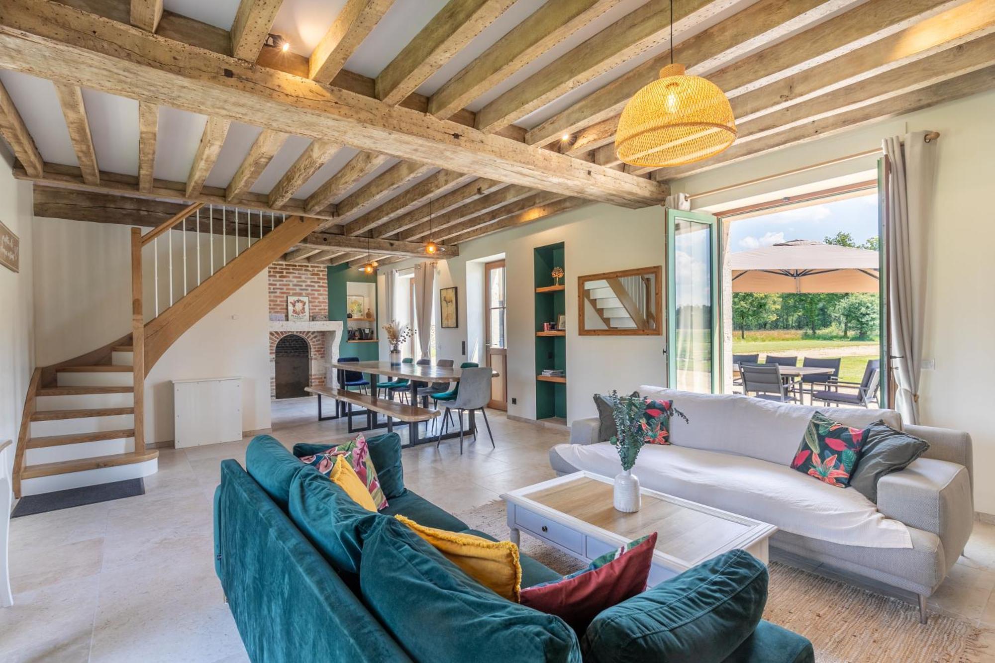 6 Ch, 5 Salle De Bain, 25 Minutes Du Zoo De Beauval Et Chambord, 12 Pers Holiday home Chemery
